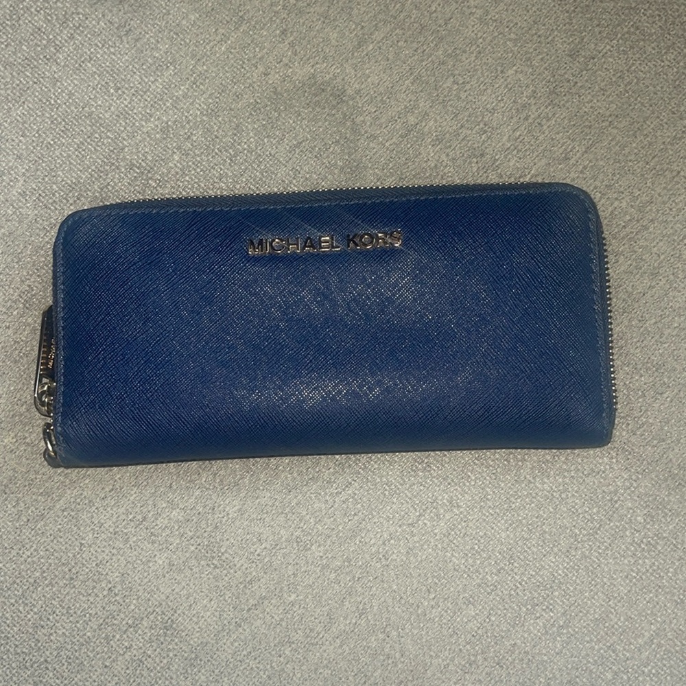NWOT Michael kors wallet